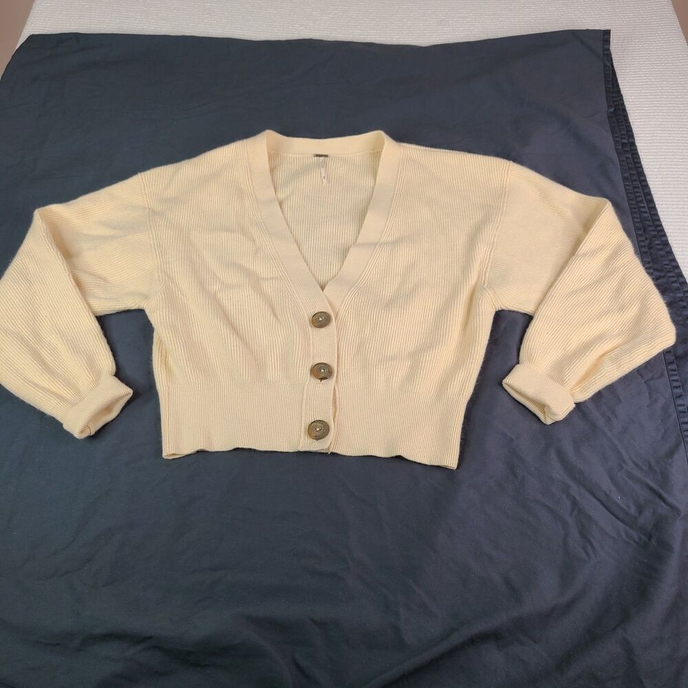 Free People M Cardigan Womens Medium Chunky Rib Knit Long Sleeve Crop 3 Buttons